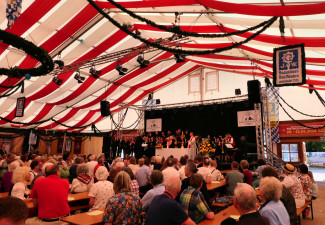 Gottesdienst im Festzelt Lohhof